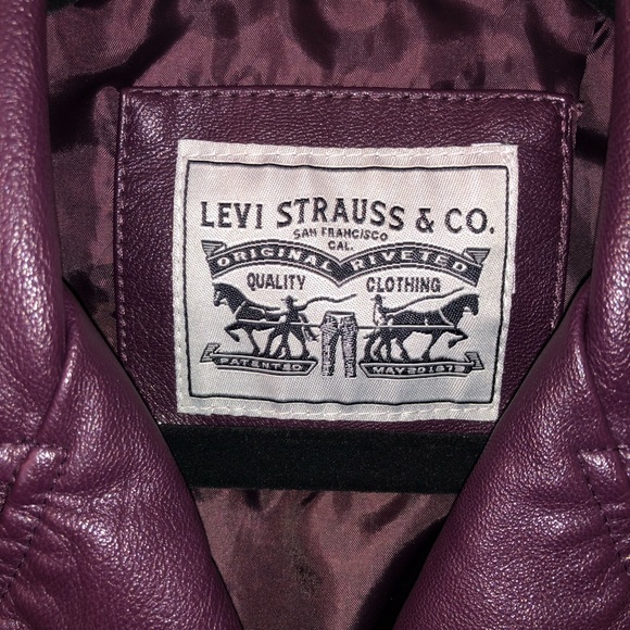 Levi’s vegan leather jacket (XS) - Picture 5 of 10